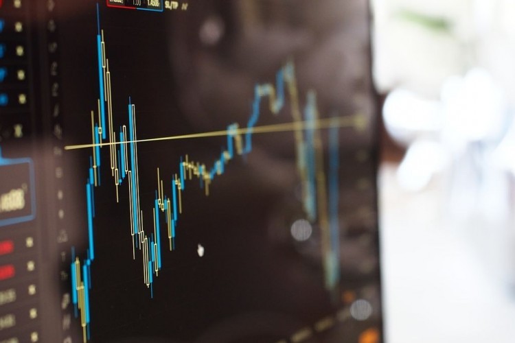 La resilienza del settore bancario: tassi in crescita e sofferenze in calo nel 2023