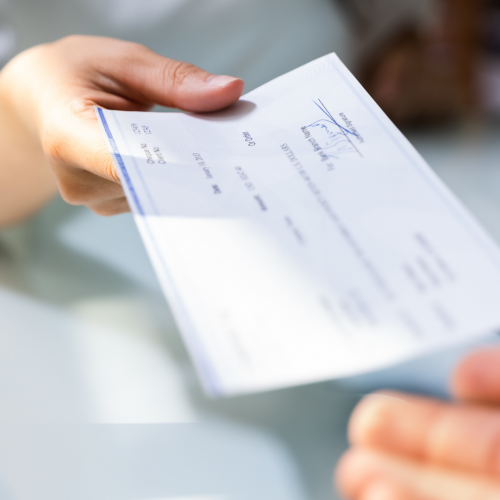 Responsabilità della banca per il pagamento dell’assegno di traenza a soggetto non legittimato