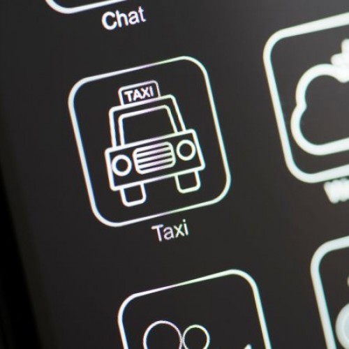 Corte di giustizia UE: legittima l’applicazione di ricerca taxi non legata al servizio di trasporto (causa C-62/2019)