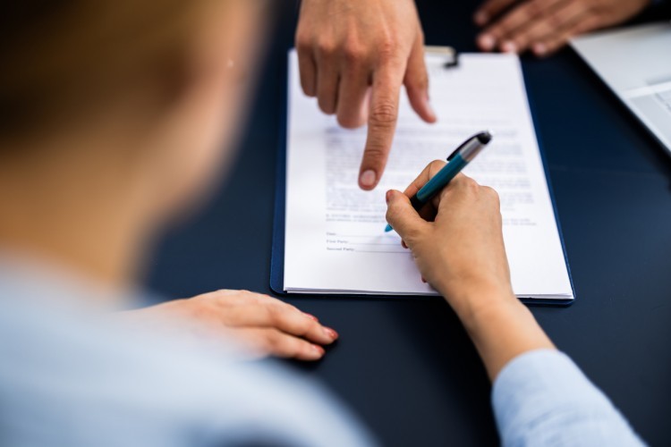 Recesso online: il nuovo articolo 54-bis del Codice del Consumo e l’introduzione del pulsante digitale di recesso