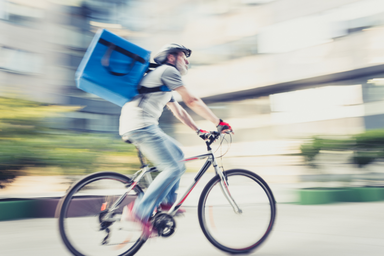 Discriminazioni dei rider basate sugli algoritmi: il Garante italiano della Privacy sanziona una società italiana del gruppo Glovo